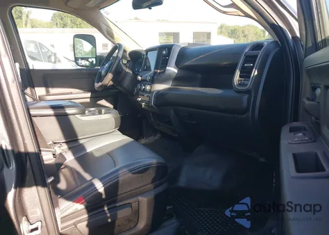 2020 Ram 2500 Tradesman 4X4 6'4 Box from USA, damaged, VIN 3C6UR5CJ0LG229102